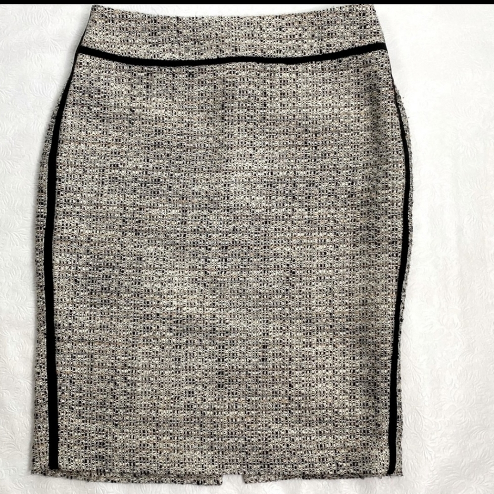 Ann Taylor size 2 pencil skirt
